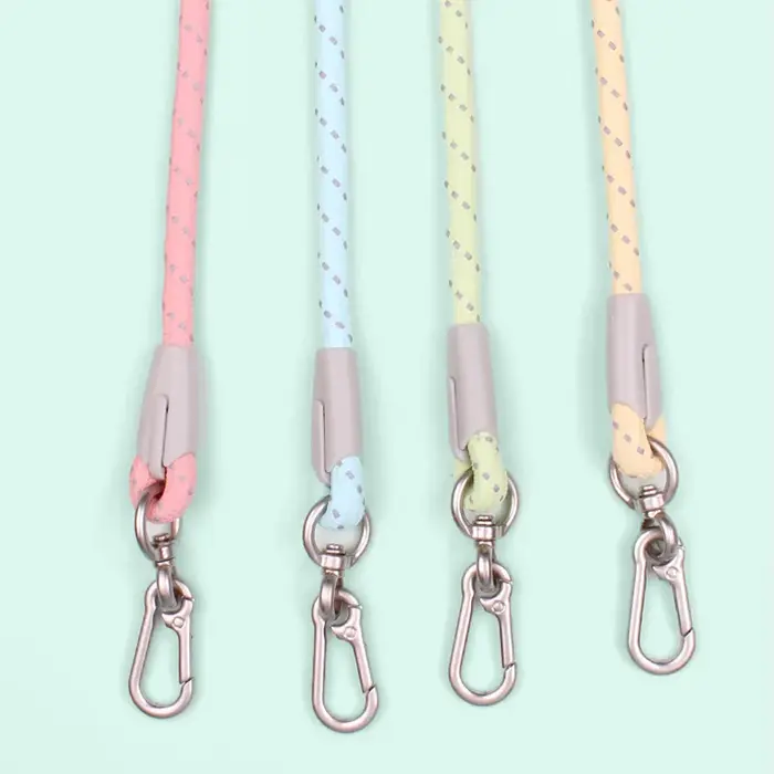Laisse pour chien de petite et moyenne taille de couleur macaron