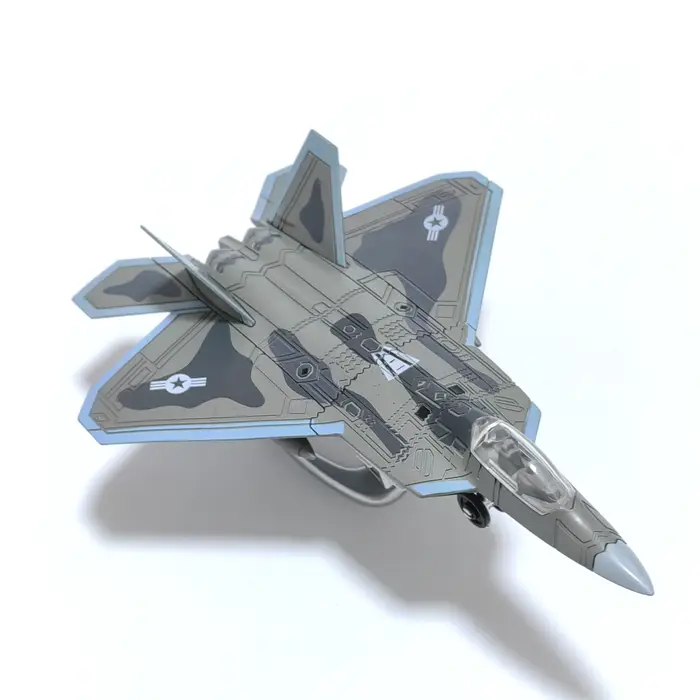 F-22 Fighter, 1:100, modèle d'avion en plastique assemblé (y compris présentoir), présentoir et coll