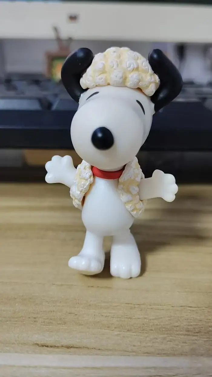 Chien dans un pull mignon pour animaux de compagnie, jouet beurre, ornements de table, cadeaux d'ann