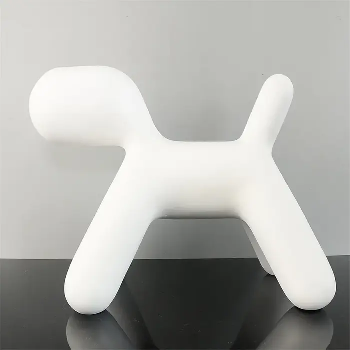 Statue de chien ballon nordique moderne, sculpture en résine, décoration de la maison, figurines d'a