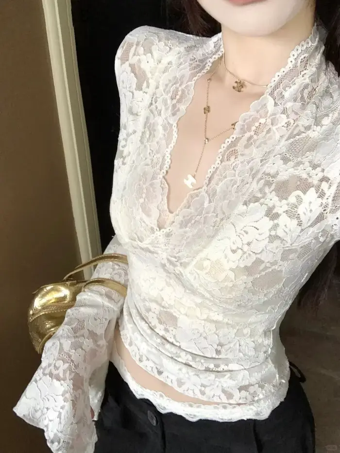 Sexy col en v transparent T-Shirts mode femmes Flare à manches longues printemps dentelle mince pull