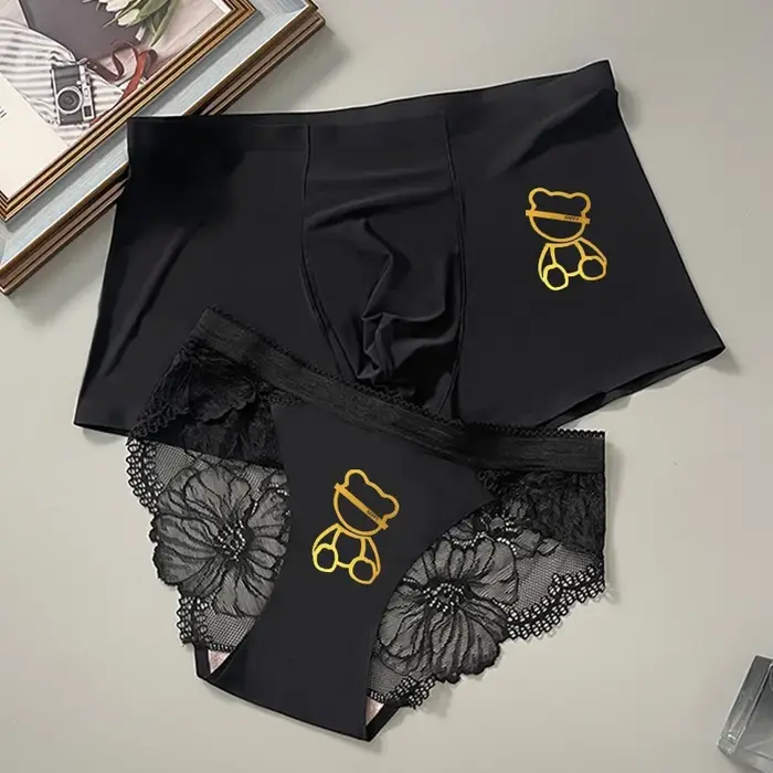 Mode correspondant sous-vêtements Couple Sexy belle ours imprimé lisse glace-soie hommes Boxer Shorts femmes slips Bikini amoureux culottes