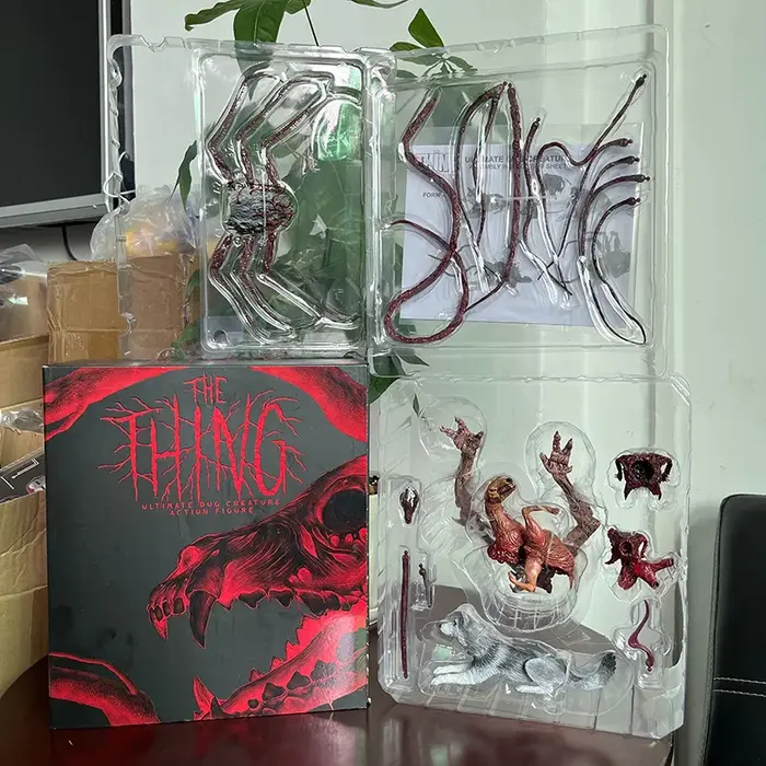 Figurine de collection The Thing Deluxe Ultimate Dog Creature, jouet d'anniversaire