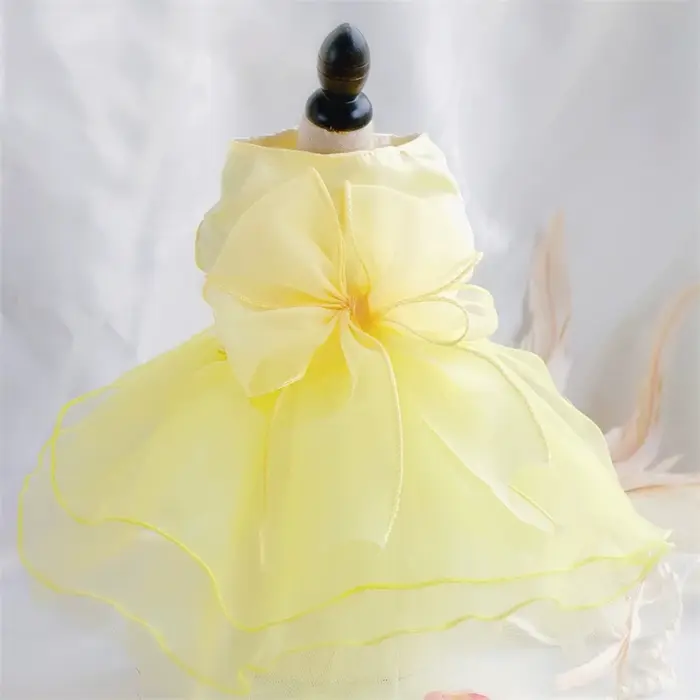 Robes de princesse jaune rose pour chiens