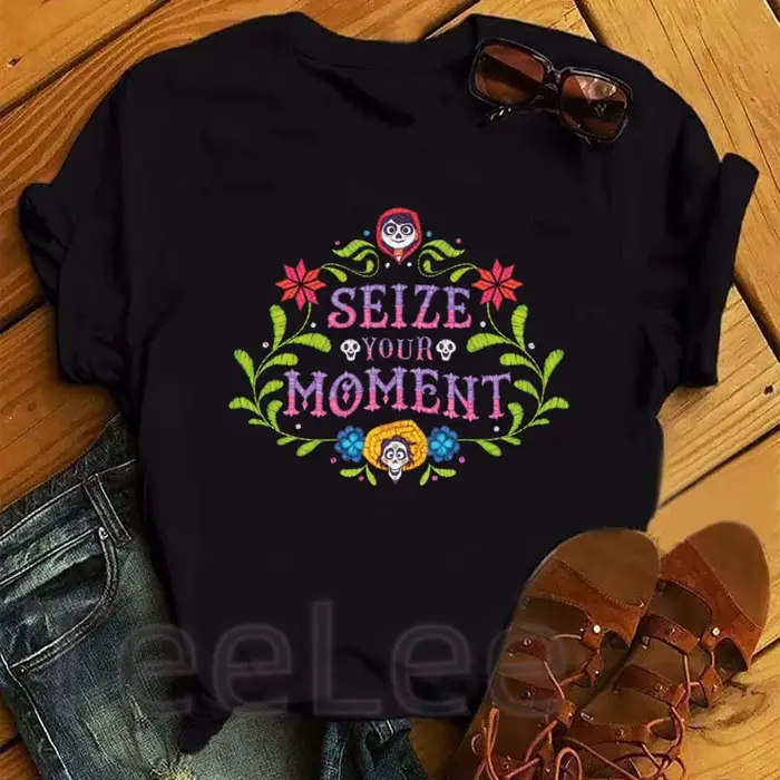 T-shirts pour femmes avec imprimé Coco de dessin animé, T-shirt « Saisissez votre moment », esthétiq