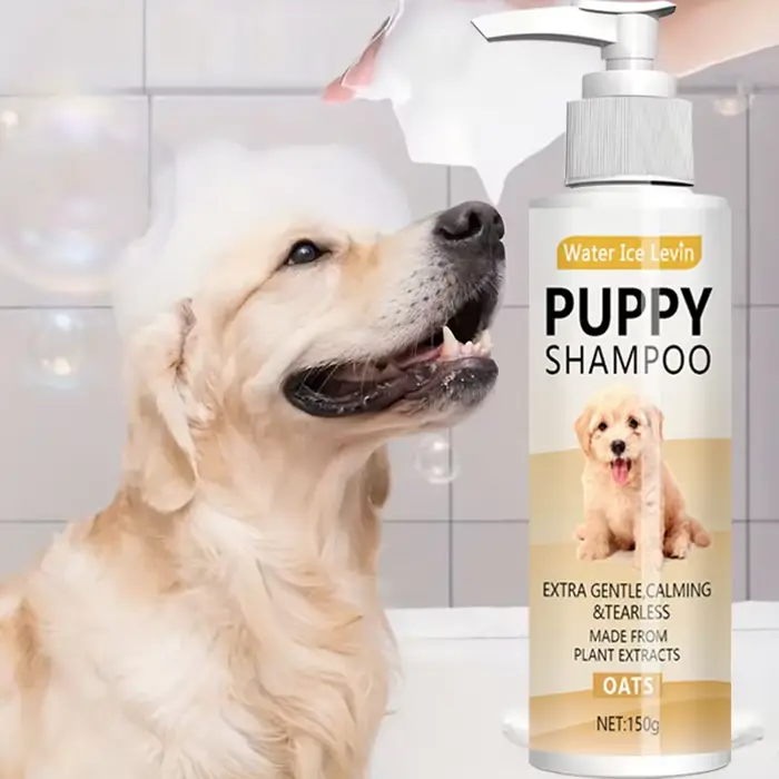 Shampoing apaisant pour chiots à l'avoine pour peaux sensibles, formule hypoallergénique avec aloès 