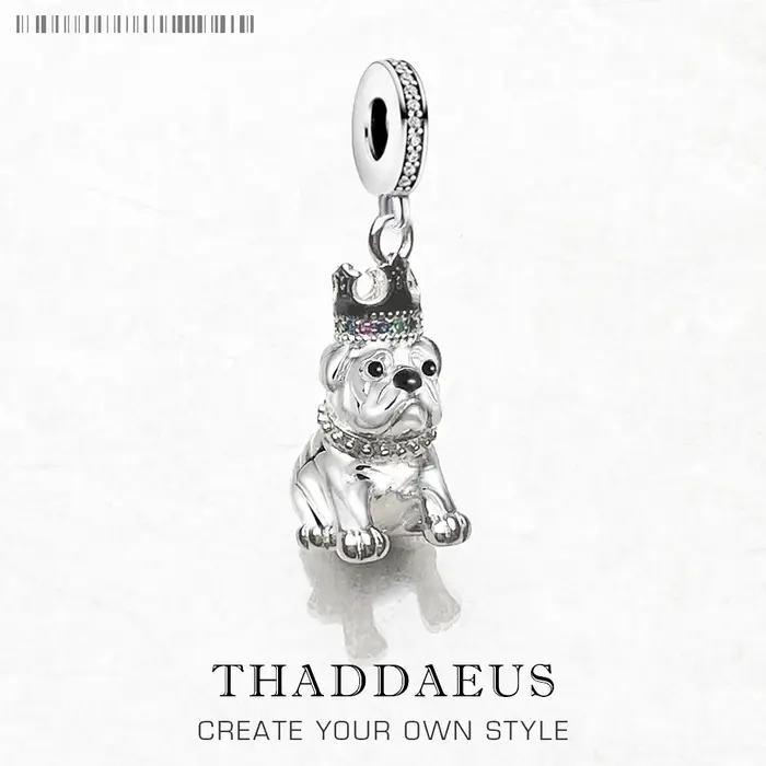 Pendentif bouledogue avec couronne