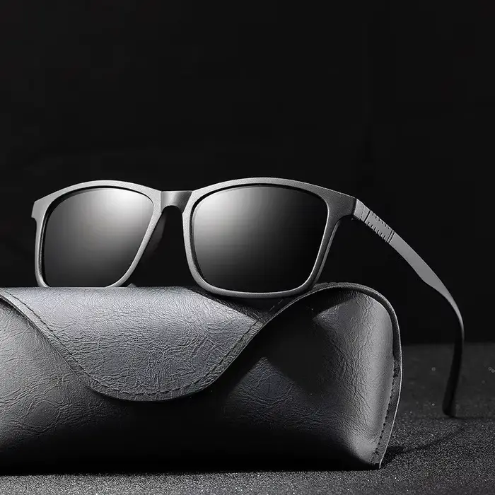 Lunettes de vélo Glazzy polarisées en TR-90 pour hommes et femmes protection UV400 activités extérieures pêche conduite style rectangulaire durable