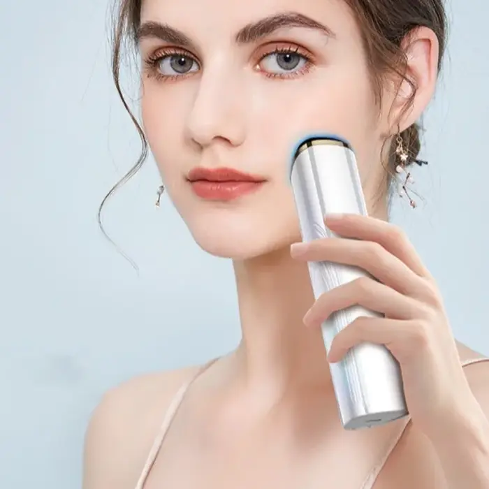 Masseur facial multifonctionnel professionnel pour soins de la peau beauté esthétique portatif à domicile pour usage quotidien et grandes occasions