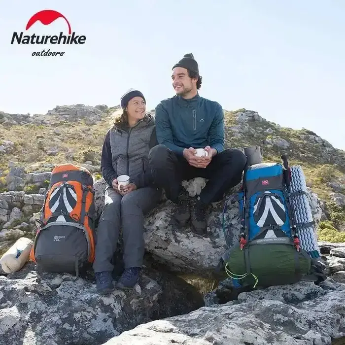 Sac à dos d'alpinisme 70L en nylon robuste pour randonneurs et amateurs de plein air usages multiples occasions spéciales