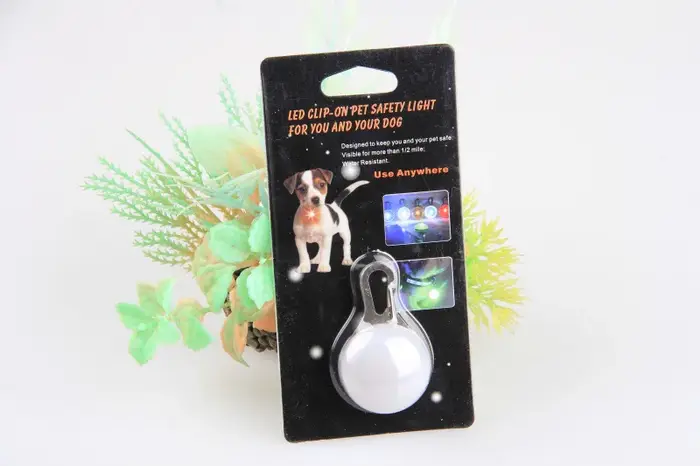 Lumière LED pour collier de chien, bande réfléchissante qui brille dans la nuit, pendentif de sécuri