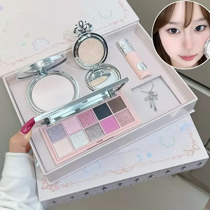 Coffret de maquillage NICEKEY comprenant 1 rouge à lèvres, 1 poudre pressée, 1 poudre illuminatrice,