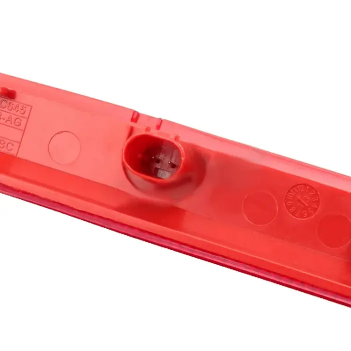 Troisième feu stop haut à LED pour voiture, feu arrière monté, assemblage de feu stop, 8A61-13A613, 