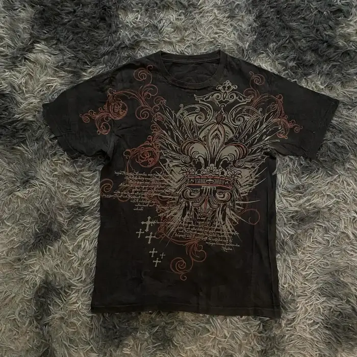 Chemise d'impression de crâne d'affliction des années 2000, haut graphique de mode, vêtements de sty
