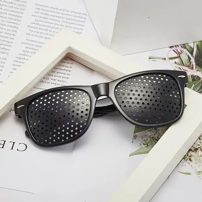 Lunettes correctives à trous anti-myopie et astigmatisme pour améliorer la vision fatigue