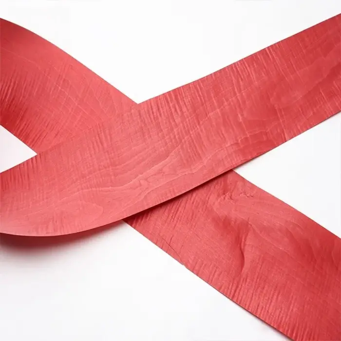 Placage d'érable bouclé rouge en bois massif épais, Grain naturel pour décoration de meubles de réno