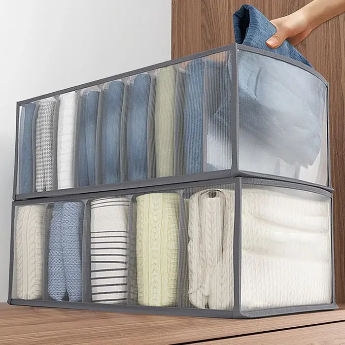 Boîte de rangement pour vêtements