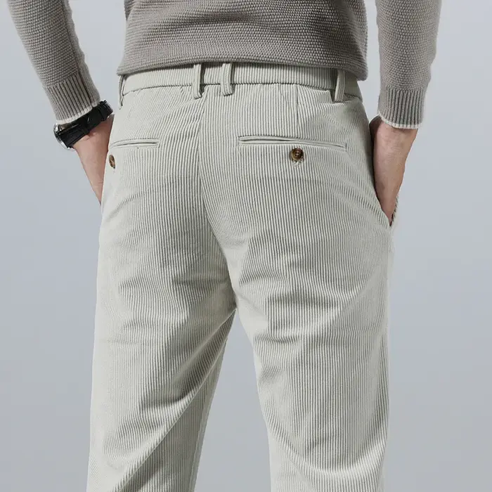 Pantalon décontracté en velours côtelé pour homme, collection Printemps-Automne 2026, coupe droite é
