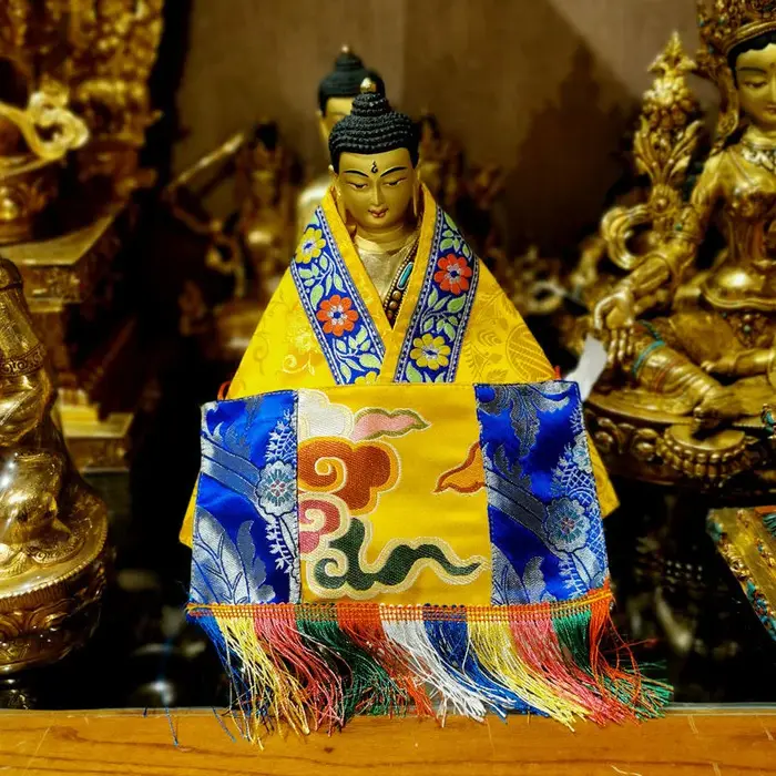 Gros bouddhiste bouddhisme article bouddha Bodhisattva vêtements sacrés cape en tissu de statue de b