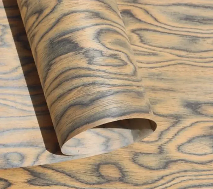 L:2.5 mètres Largeur: 580mm T:0.3mm Technologie Bois Douglas Fir Feuilles de placage Décoration de m