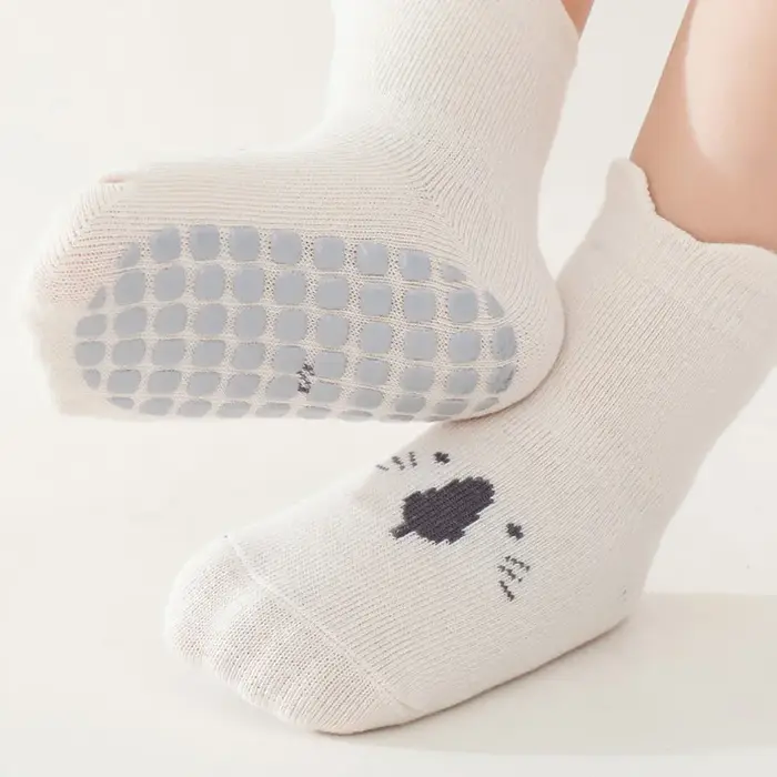 3/5 paires de chaussettes de sol antidérapantes à motif d'animaux adorables pour bébé, chaussettes d