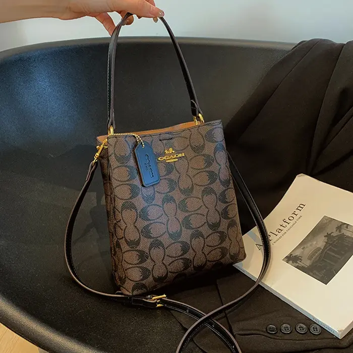 Sacs fourre-tout en cuir haut de gamme pour femmes – Design classique, populaire à Paris, élégant, d