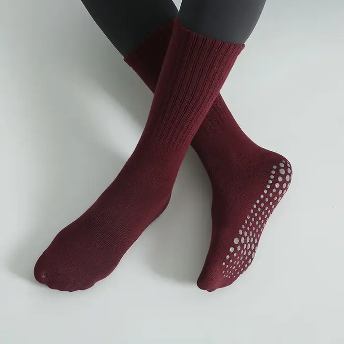 Chaussettes de Yoga professionnelles pour femmes, en coton, mi-tube, antidérapantes, en Silicone, po