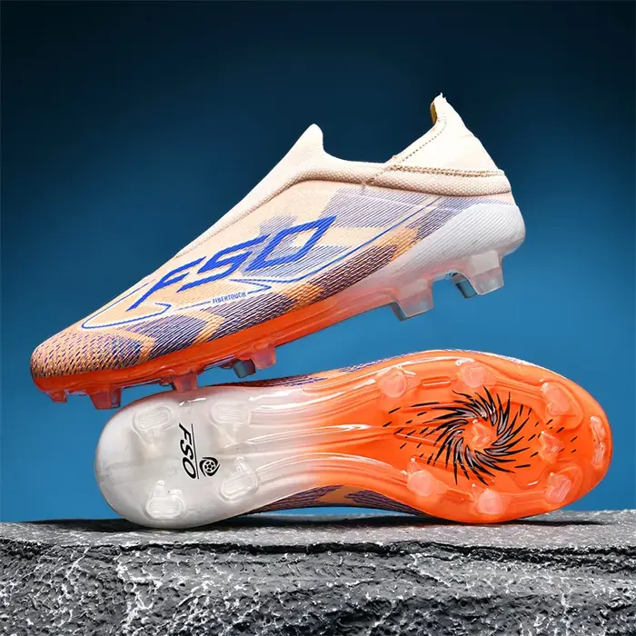Nouveaux hommes bottes de Football antidérapantes chaussures de Football de haute qualité crampons d