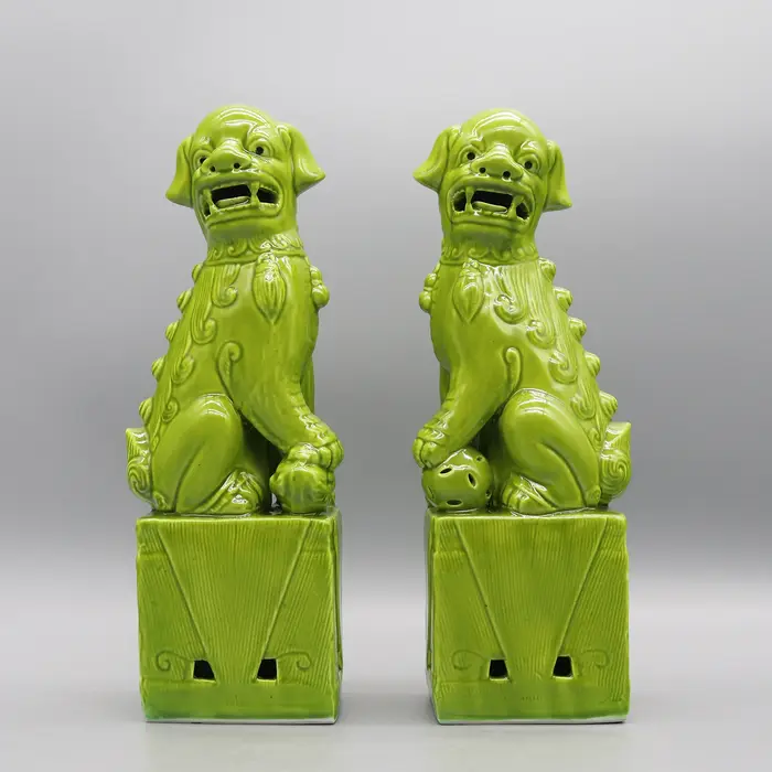 Paire de chiens Foo Fu, chiens de bouddha, veons panoramiques chinois, sculpture en céramique, décor