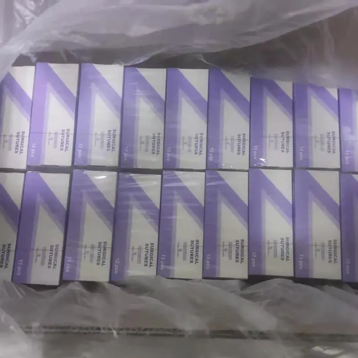 Fil de Suture pour chien de compagnie