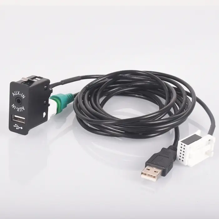 Adaptateur de prise d'entrée USB AUX pour voiture, compatible avec BMW E60, E61, E63, E81, E87, E90,