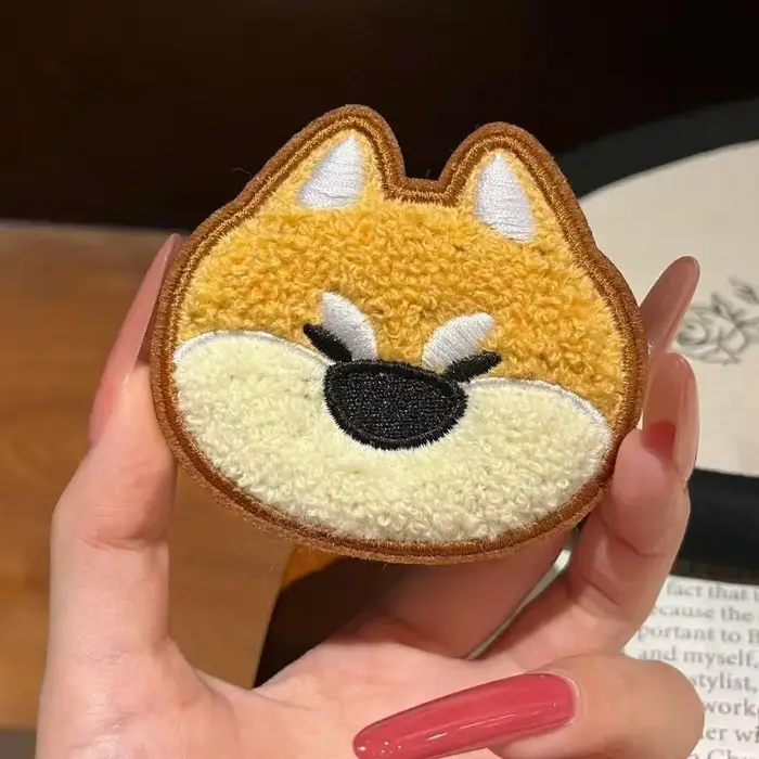 Barrette à cheveux en chenille mignonne Shiba Inu, motif chien de dessin animé en peluche, pour femm