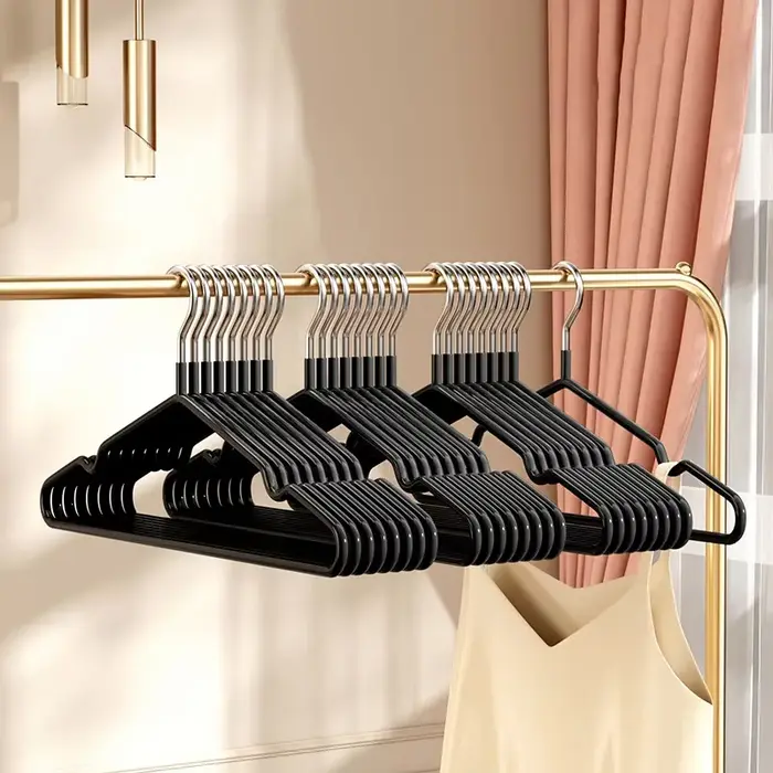 Cintres antidérapants en métal sans trace, porte-vêtements solides et durables, gain de place domest