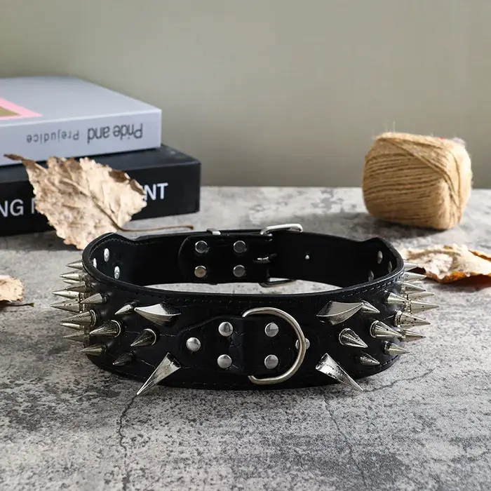 Collier pour chien Extreme Duty – Cuir PU renforcé avec pointes en acier, protège-cou anti-masticati