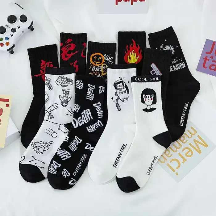 Chaussettes hautes coton tendance chasse - Modèle japonais Harajuku pour femme et couple sportif
