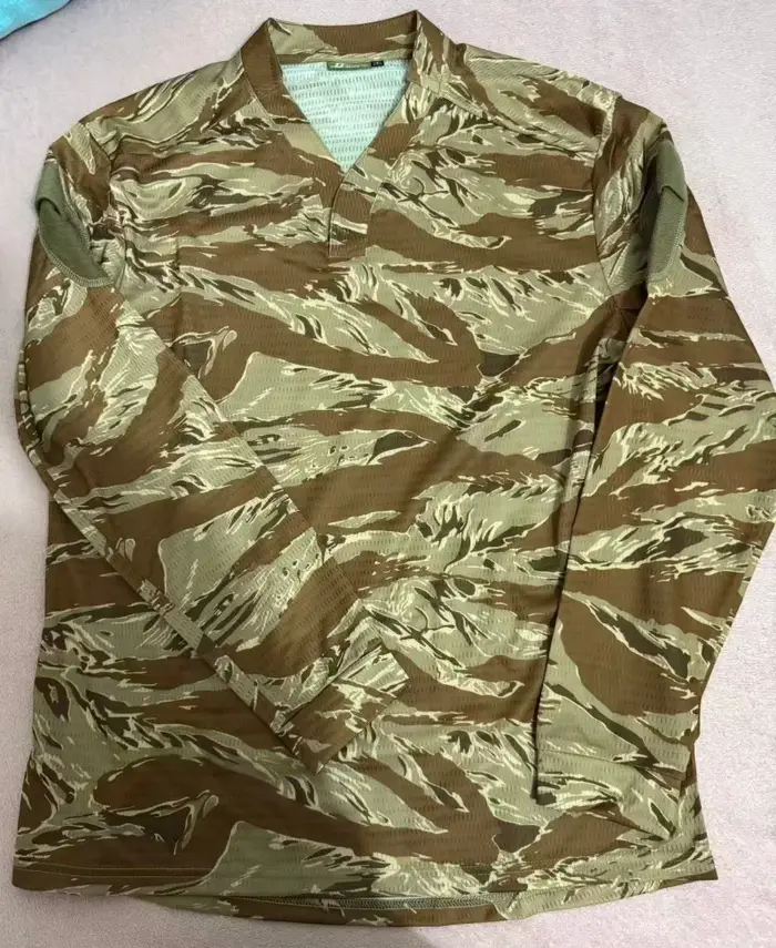 BME FG Nouveau T-shirt tactique d'extérieur à col en V, style réplique camouflage, séchage rapide, r