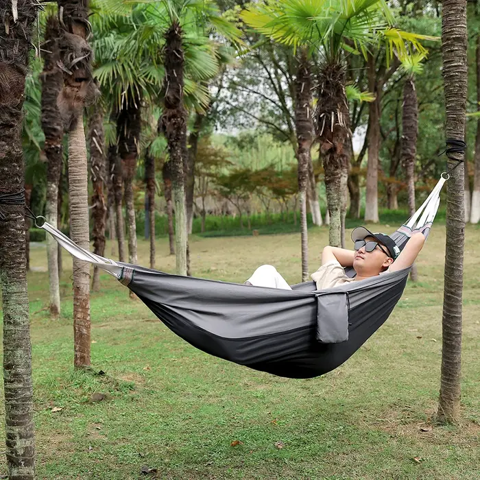 Hamac portable parachute haute résistance, lit-balançoire en tissu coloré, sac de rangement pour voy