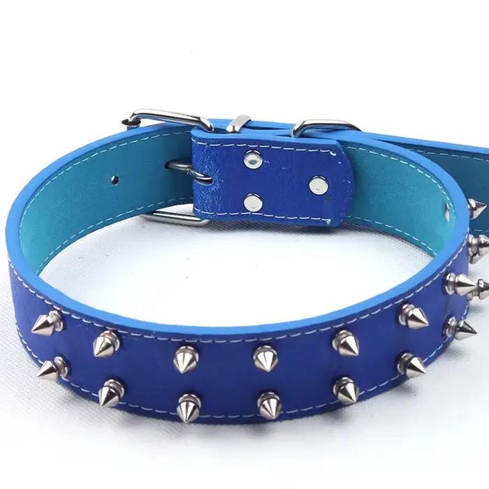 Collier pour chien en cuir PU, collier d'entraînement pour chien à la mode avec rivets à balles doux