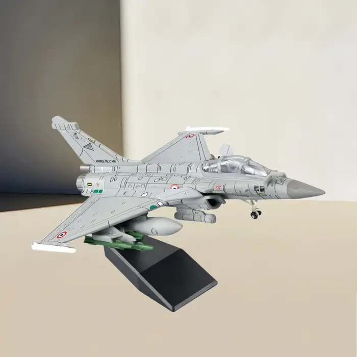 Modèle à l'échelle 1:72