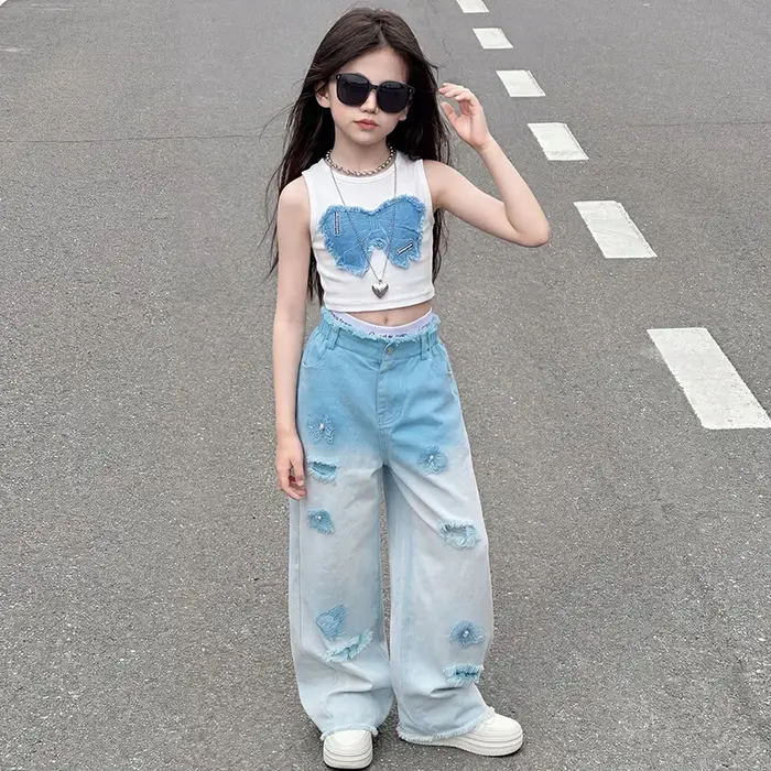 Ensembles de vêtements pour adolescentes : Offres exceptionnelles – Crop top à nœud + Jean large déc