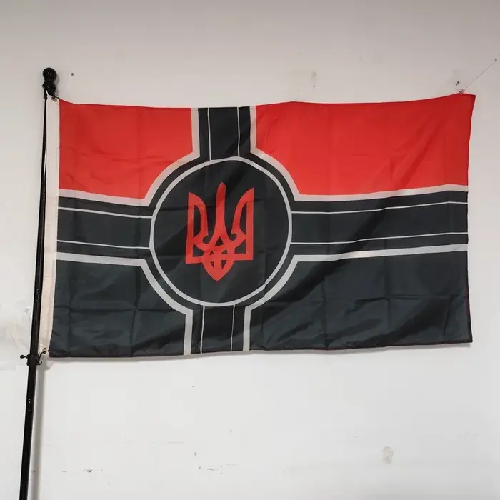 Drapeau Croix Noire et Rouge pour Décoration, 90x150cm