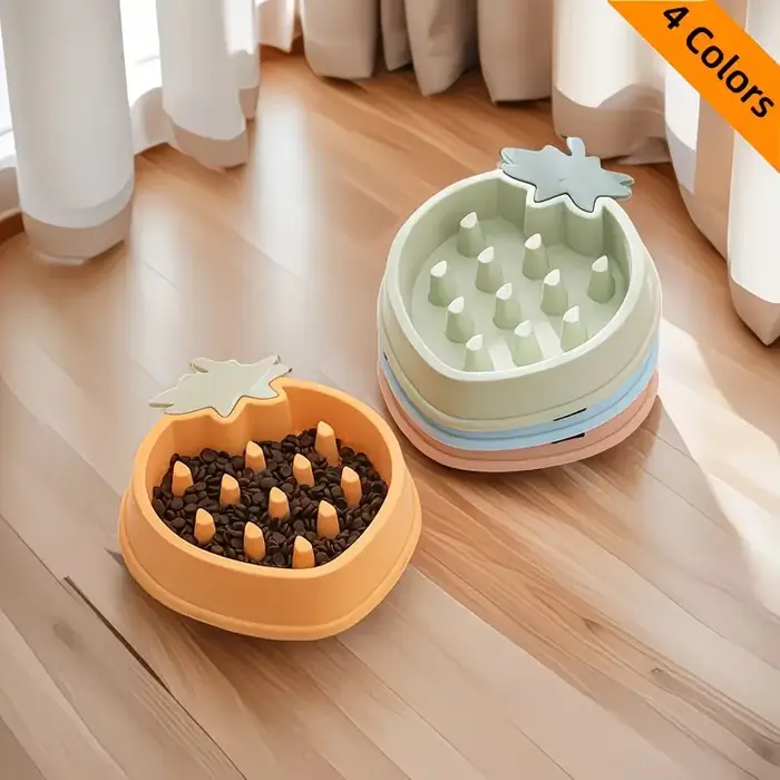 Bol pour chien en plastique en forme de fraise