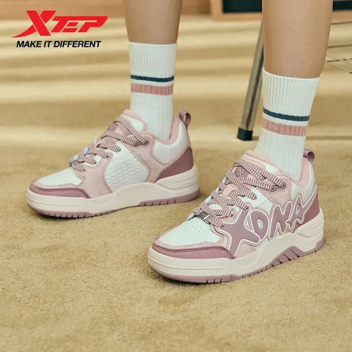 Xtep Oubao chaussures de sport pour femmes hiver rebond chaussures de course à la mode rétro coussin