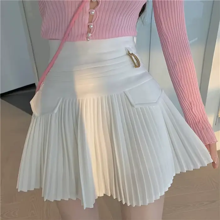 Zwarte Geplooide Rokken Vrouwen Hoge Taille Mini Rok métal lettre D Ontwerp a-lijn Clubwear Koreaans