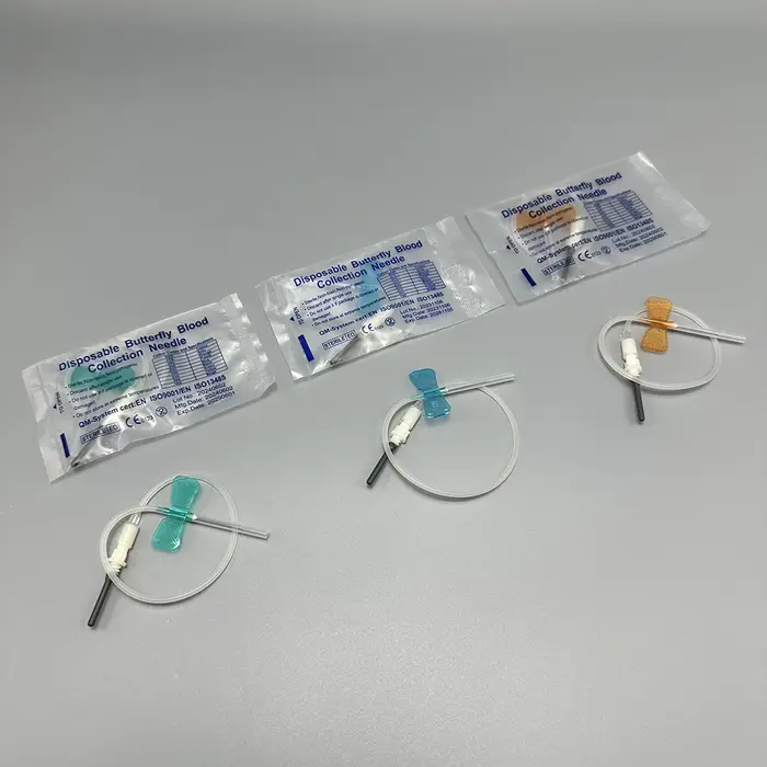 Lot de 100 aiguilles de prélèvement sanguin jetables pour chats chiens double ailette hygiène précision sécurité veterinaires usage domestique soins animaux de compagnie