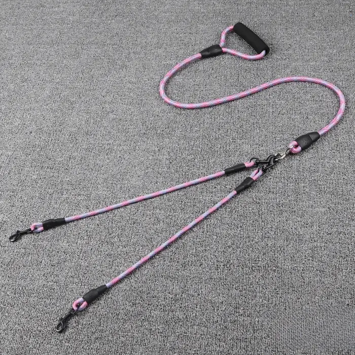 Corde à Double tête pour chien, motif ondulé, une remorquage, deux cordes de plomb, Anti-enroulement