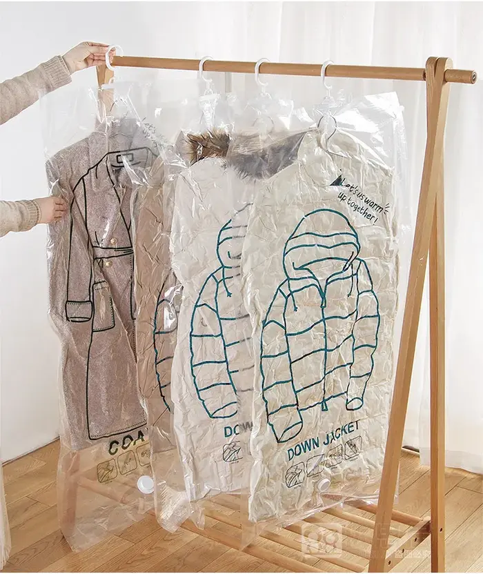Sacs de rangement sous vide transparents suspendables