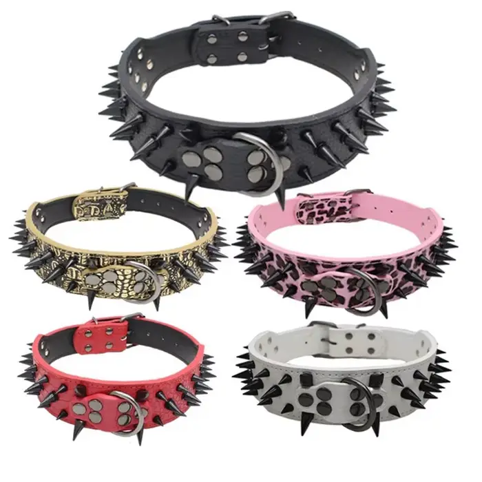 Collier pour chien en cuir PU avec rivets à pointes