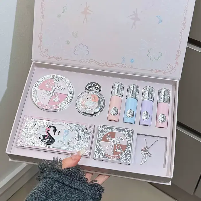 NICEKEY Coffrets de maquillage rose ballet comprenant 4 rouges à lèvres, 1 fard à joues, 1 poudre pr