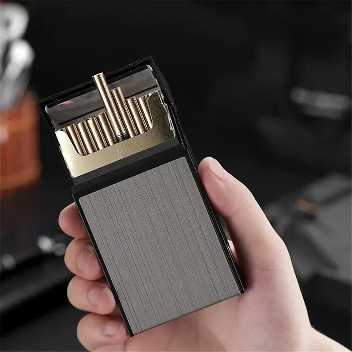Boîte à Cigarettes Portable en Métal Laqué pour Hommes et Femmes Occasions Spéciales Capacité 20 Pièces Argent Or Noir